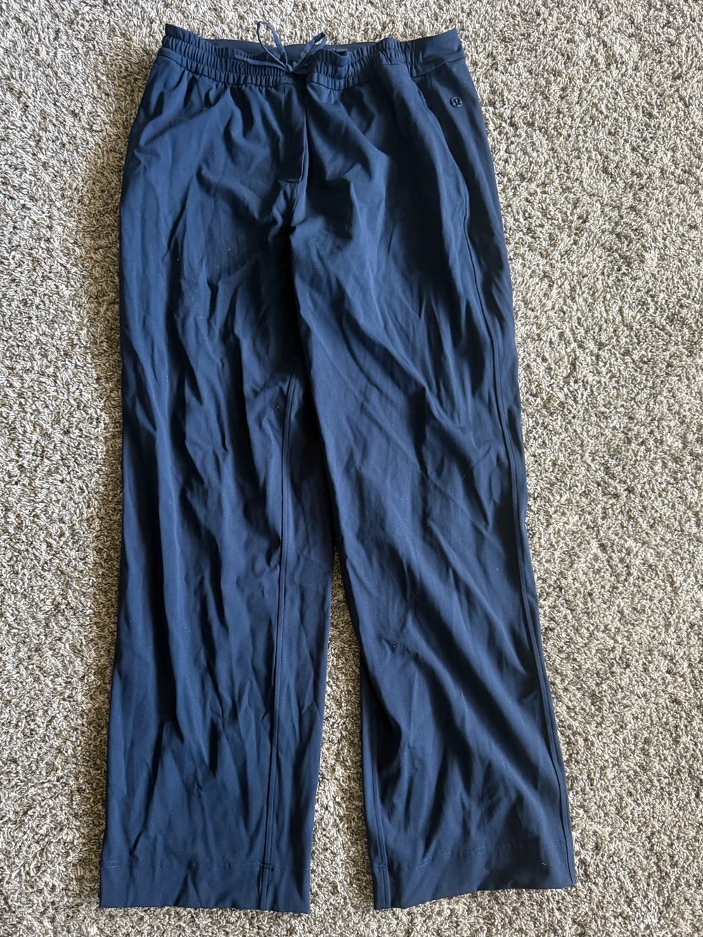 Women’s LuLulemon pants, Navy, L